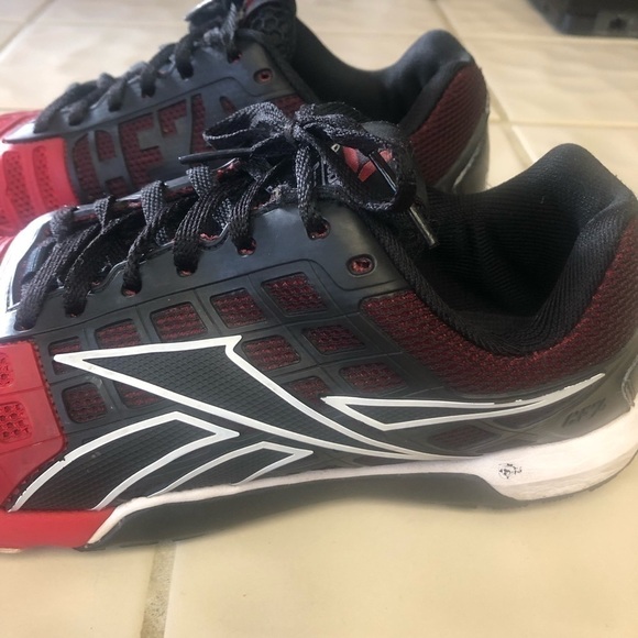 REEBOK CrossFit shoes, Black red and white, 6 1/2 - Picture 4 of 8